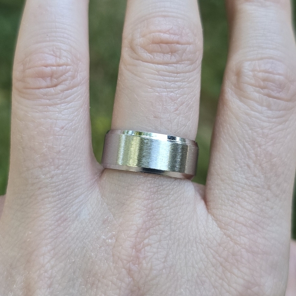 ⚒️ Stainless Steel Matte Wide Ring - Picture 2 of 6